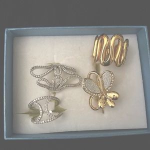 ✅♥️ SALE ✅ SALE ✅Brand New 4 Elegant  Rings for the price of one .